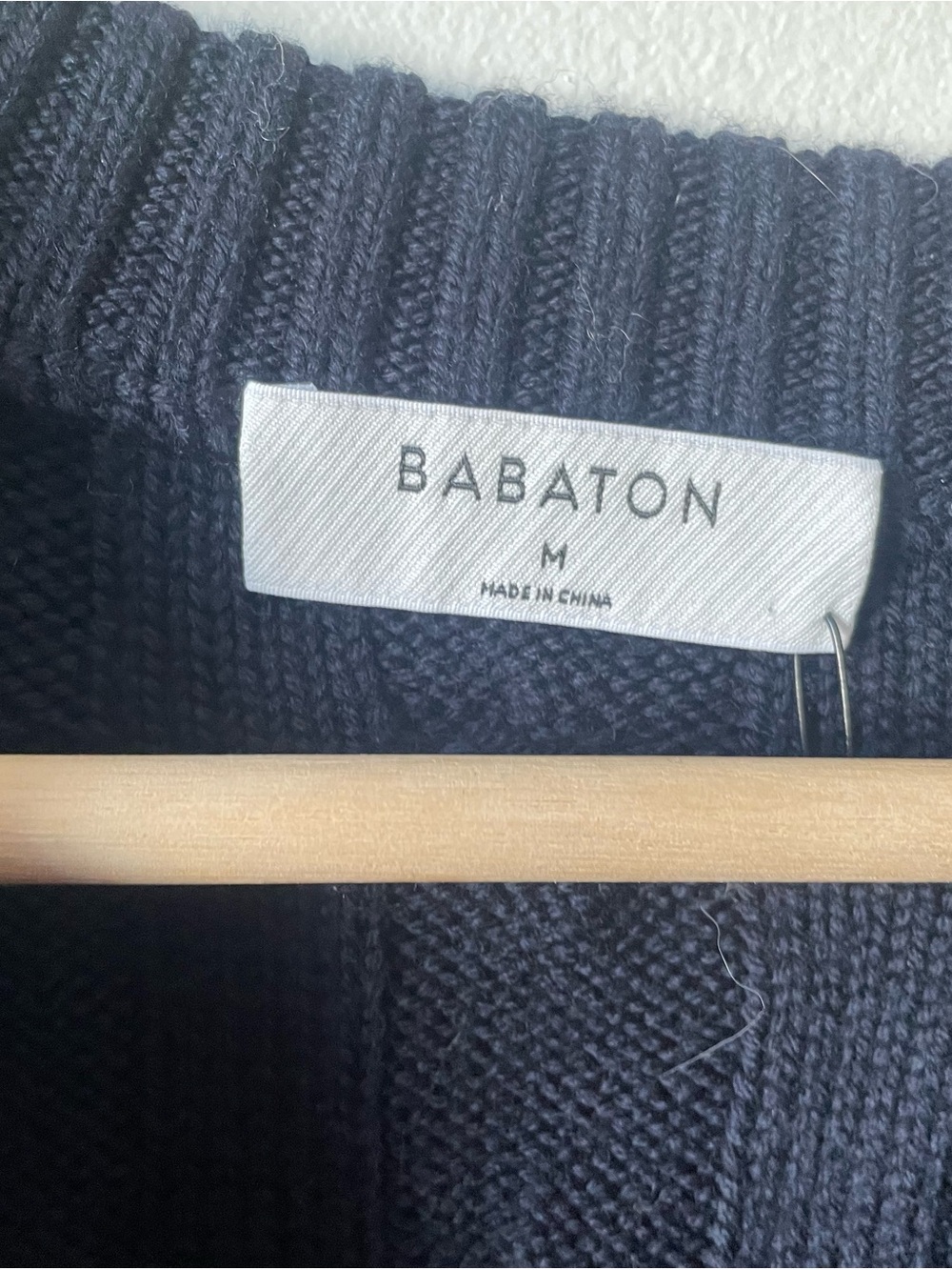 Aritzia 100% wool Glory sweater - Picture 3 of 4